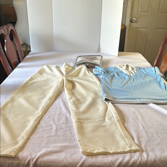 Nacho Libre Cream and Blue Shirt - Picture 1 of 11